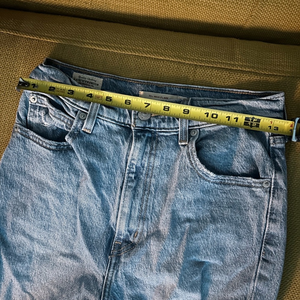 Levi’s 70s High Flare Jeans - Picture 4 of 6
